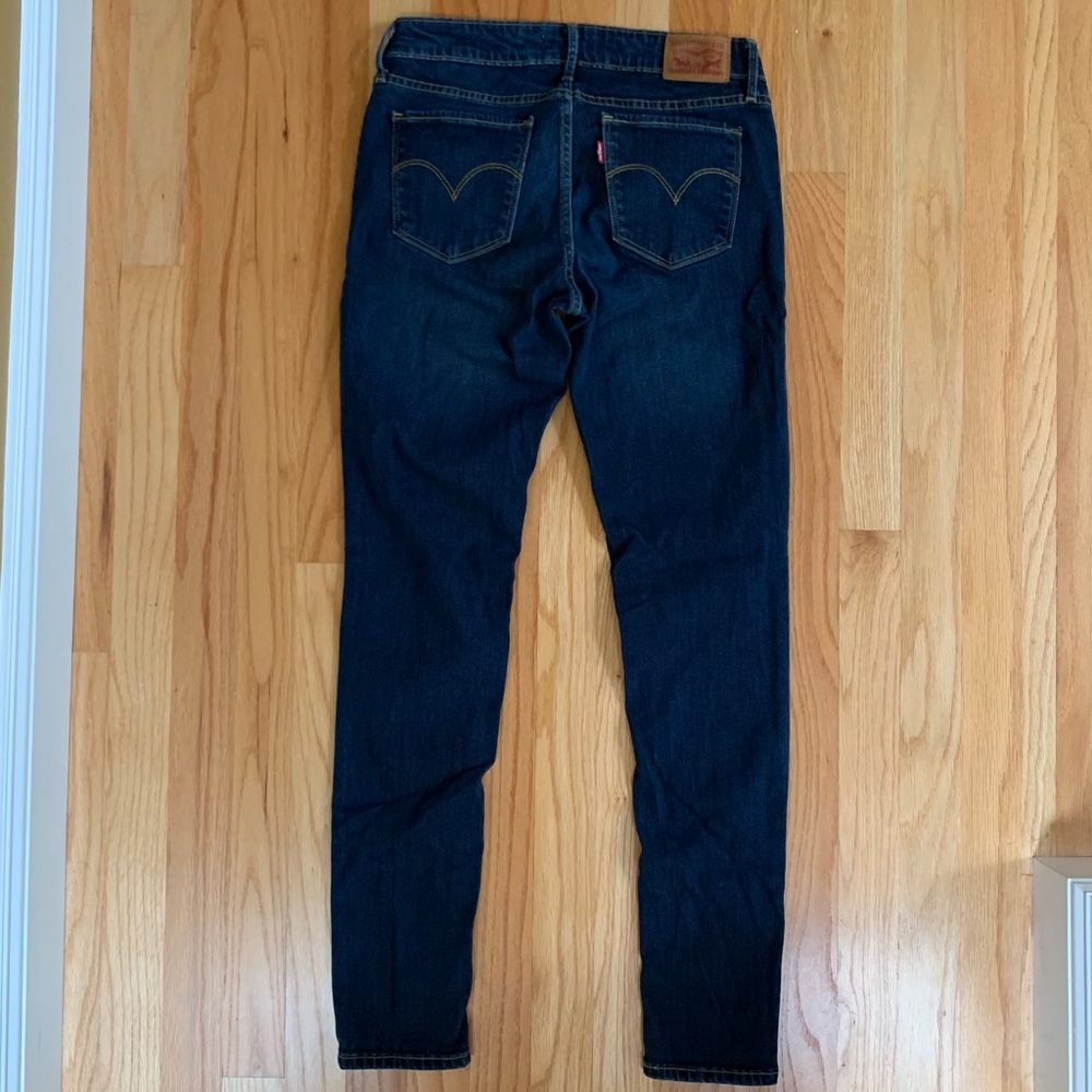 Levi’s 711 Skinny Jeans